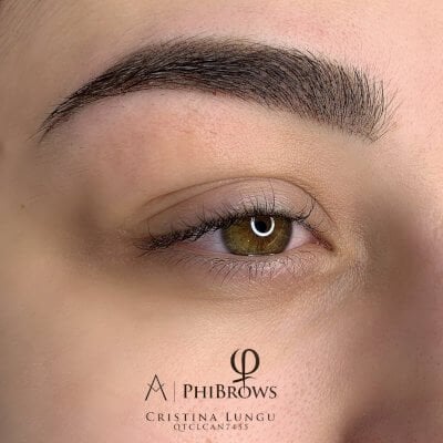 Powder brows